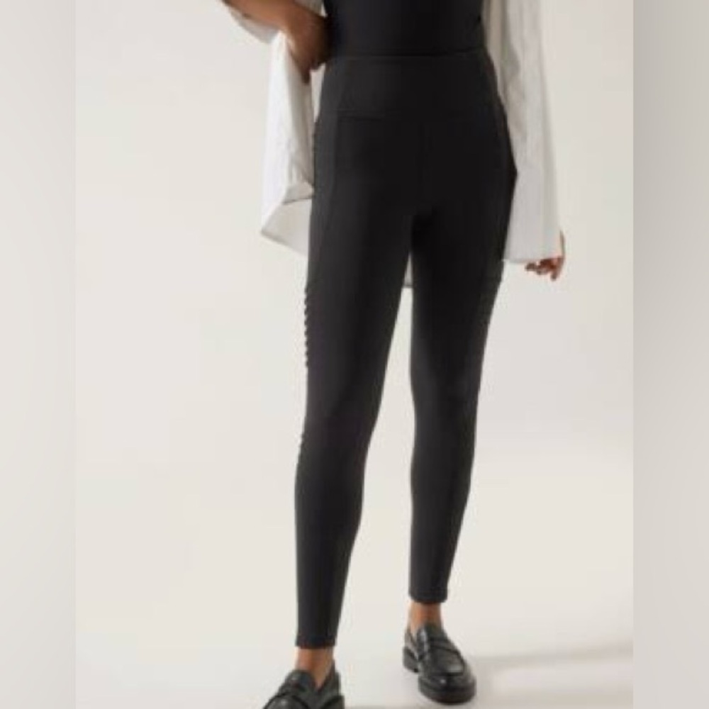 Black Atheleta Delancy Moto leggings XS